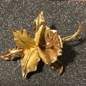 18k brooch , circa1960s orchid brooch ,vintage